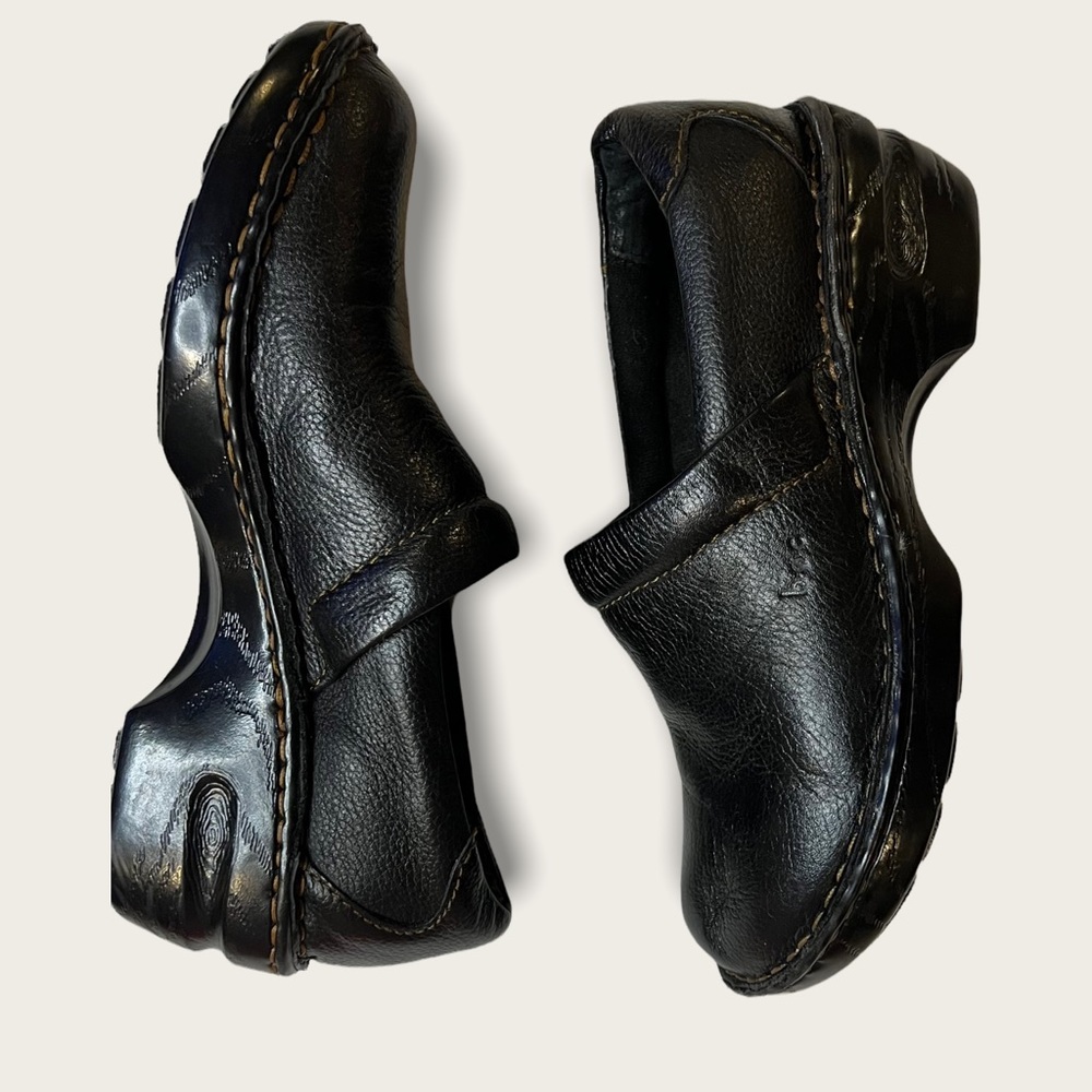 COPY - Hold - BOC Toby II Clog size 8 Black Leather - Picture 2 of 14